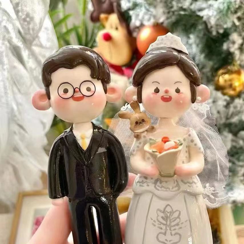 (Super cute mouth-less style) Valentine's Day gift Q version full-body custom couple doll