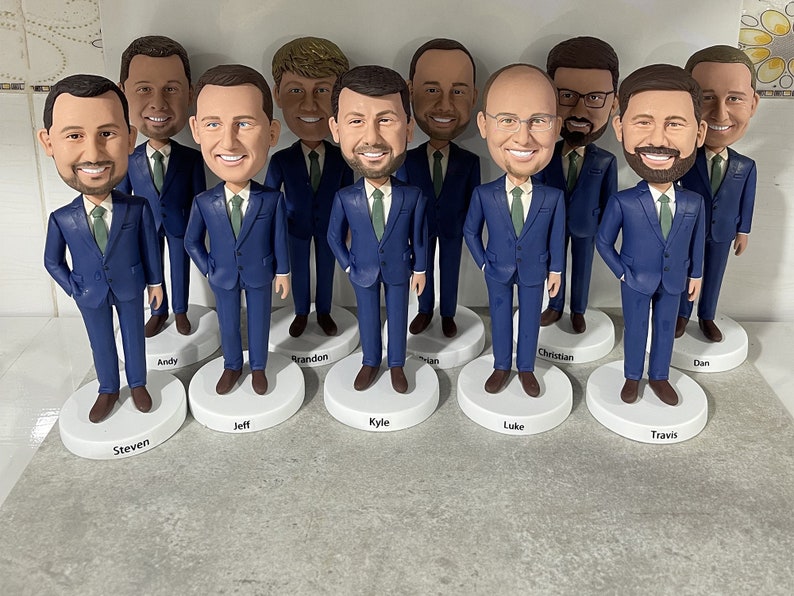 Fully Customizable 6 person Custom Bobblehead With Engraved Text